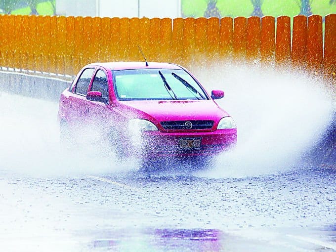Tips para cuidar tu vehículo en temporada de lluvias